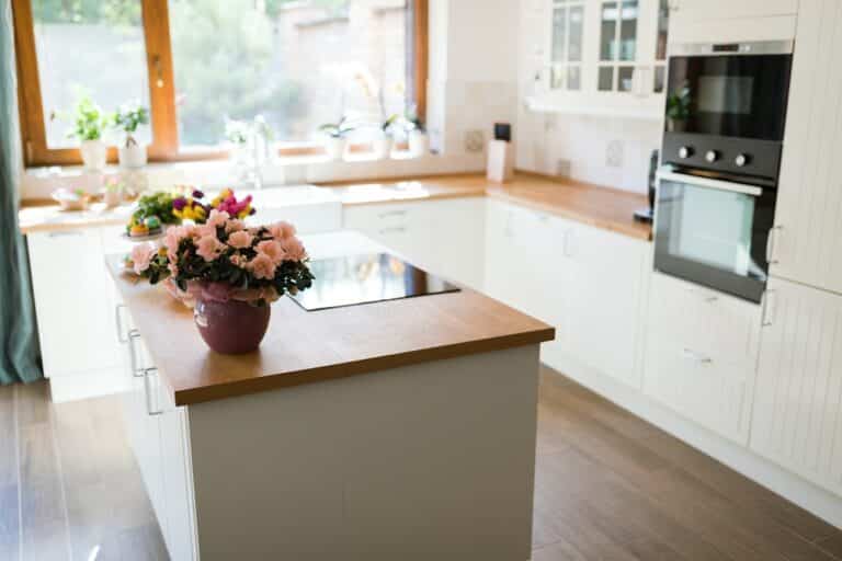 Plan de travail cuisine bois massif : comment le concevoir