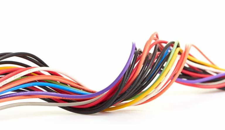 Code couleur fil électrique : le guide complet
