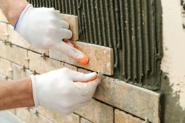 Comment bien doser son mortier bâtard pour une maçonnerie en pierre